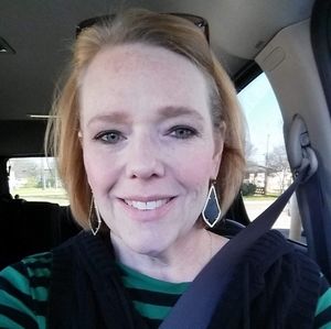 Meet your Posher, Lori